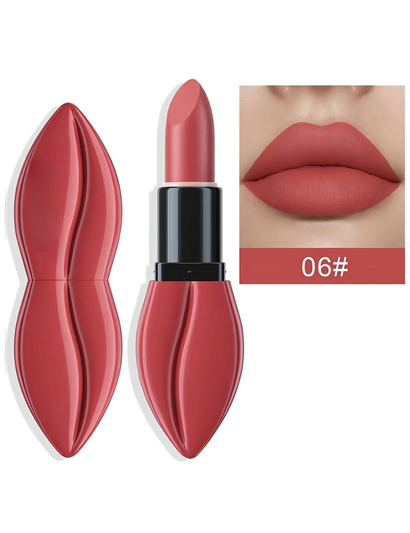 Batom Fosco Elegante – Efeito Glow e à Prova d’Água