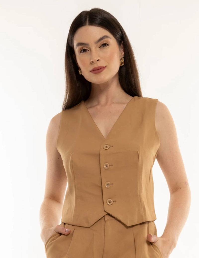 Coletinho Feminino Elegante em Alfaiataria