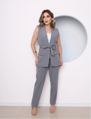 Conjunto Feminino de Alfaiataria Social com Colete Forrado e Calça Elegante