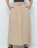 Saia Longa em Tecido Leve com Fenda Lateral e Forro