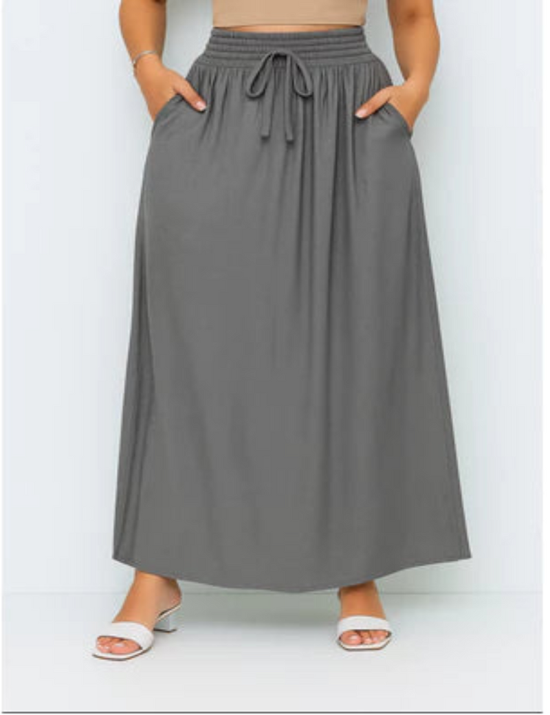 Saia Longa em Tecido Leve com Fenda Lateral e Forro