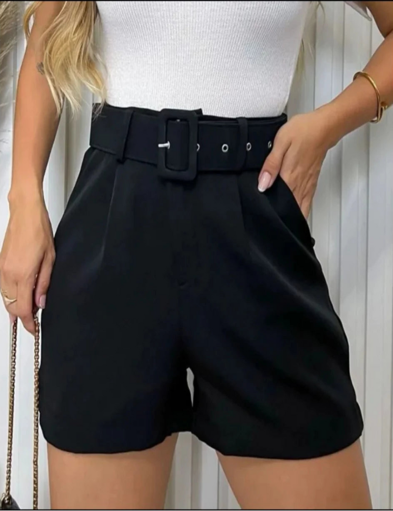 Short Estilo Alfaiataria com Cinto