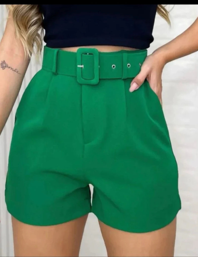 Short Estilo Alfaiataria com Cinto