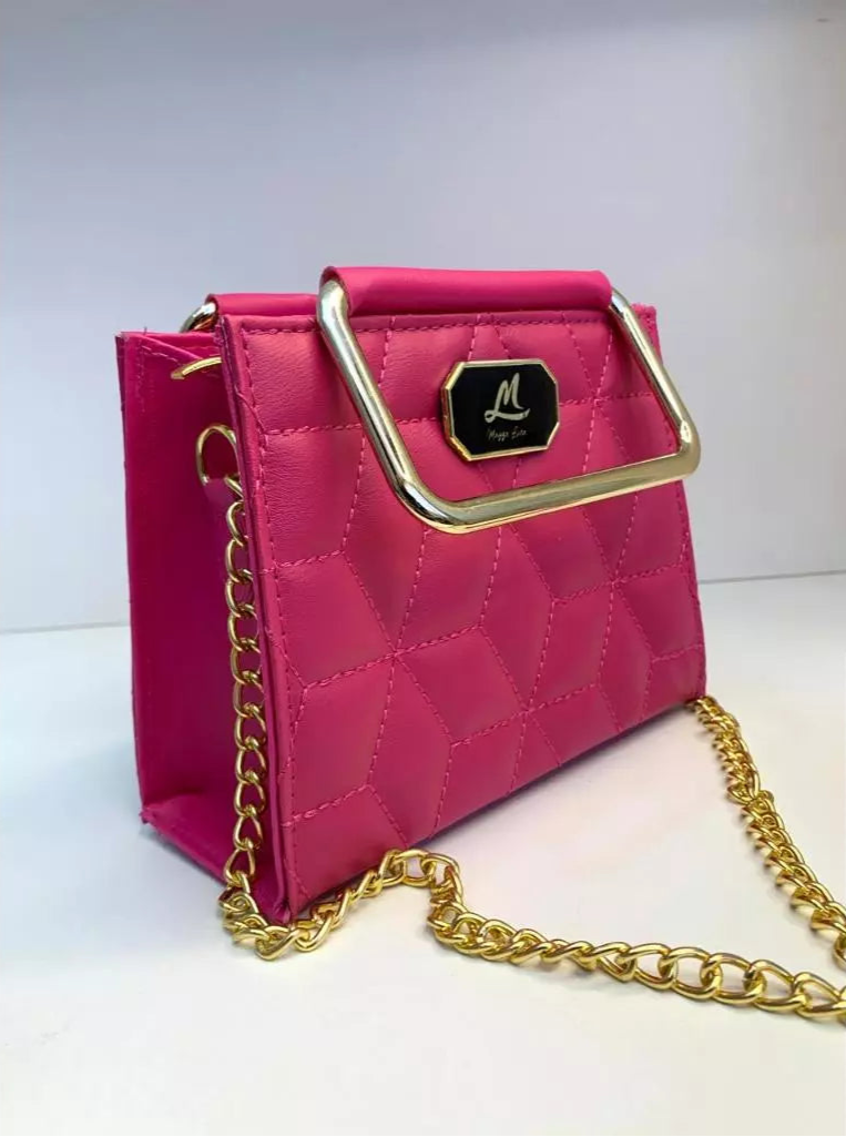 Bolsa Feminina Pequena Tiracolo Paris Elegante para Festas, Casamentos e Baladas com Alça de Corrente