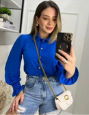 Camisa Social Feminina em Tecido Duna com Botões e Manga Longa Lastex